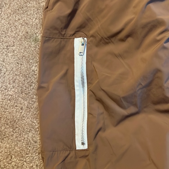 NWT Men's Nike Sportswear Style Essentials Utility Pants, Brown, 36 DM6681 256 - Picture 4 of 8